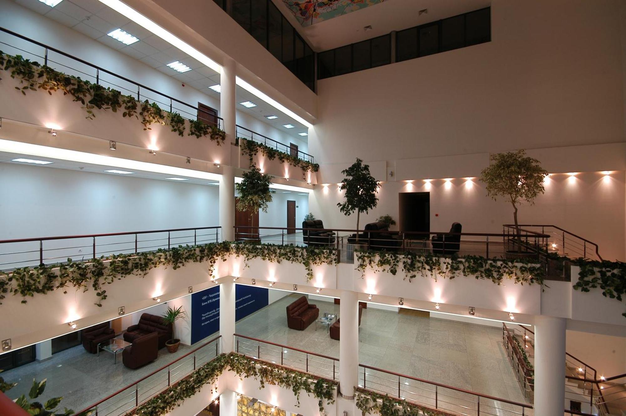 Moscow House Hotel เยเรวาน ภายนอก รูปภาพ